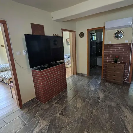 In 54592 * Balatonfenyves