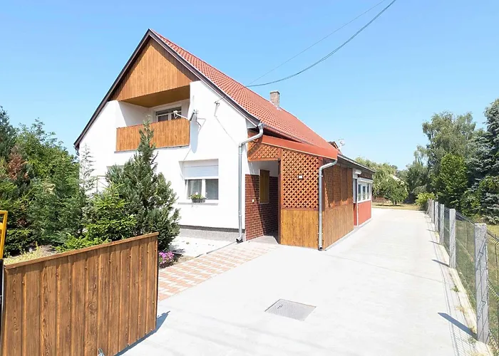 Vakantiehuis In 54592 Balatonfenyves