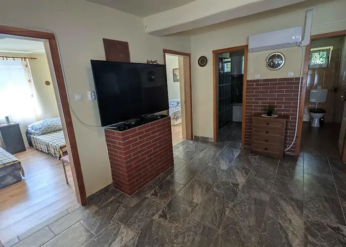 In 54592 * Balatonfenyves